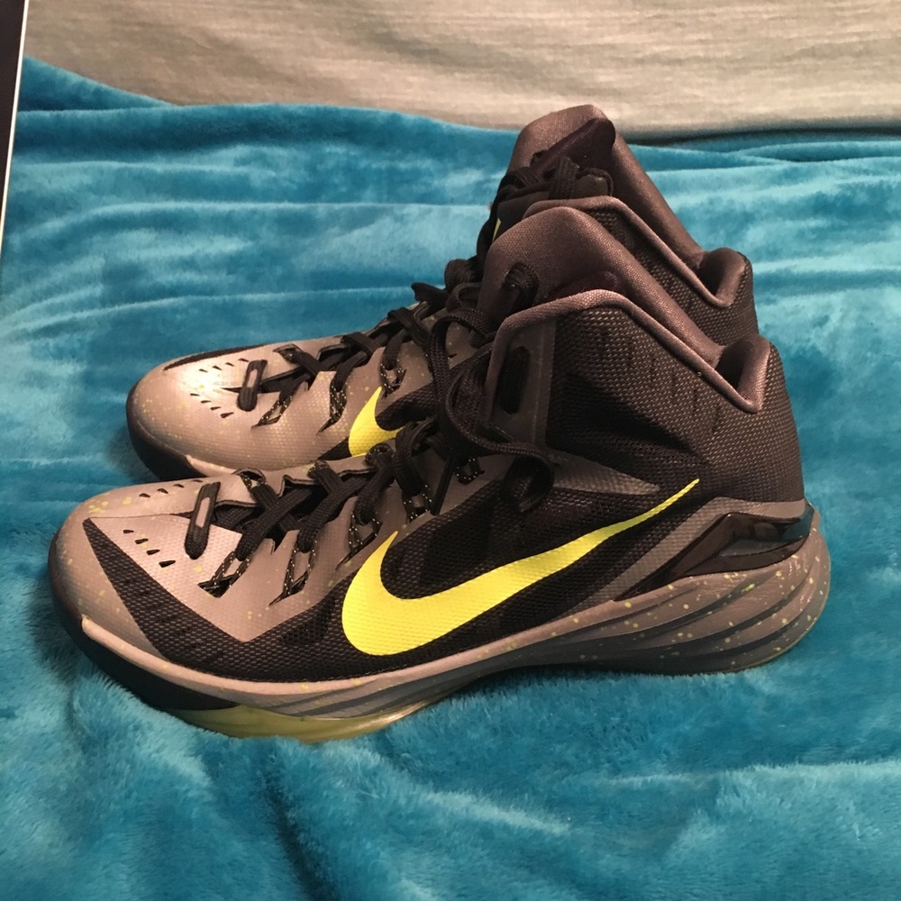 Nike NYC Basketball shoes